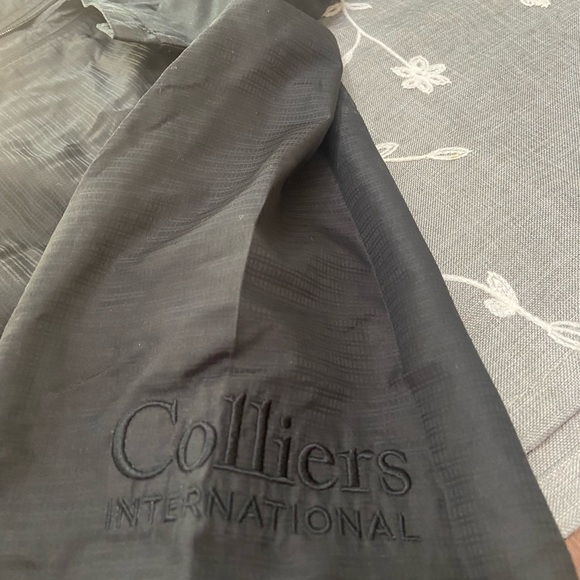 OGIO Ladies lightweight jacket - Picture 3 of 4